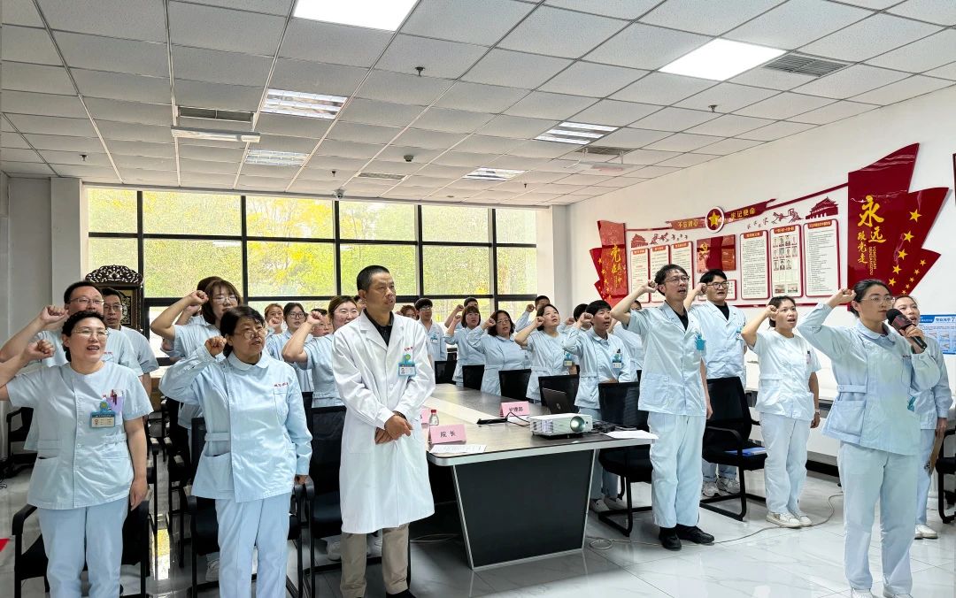 关爱护士队伍，守护患者健康——建华医院2025年护士节庆祝暨表彰大会圆满举行